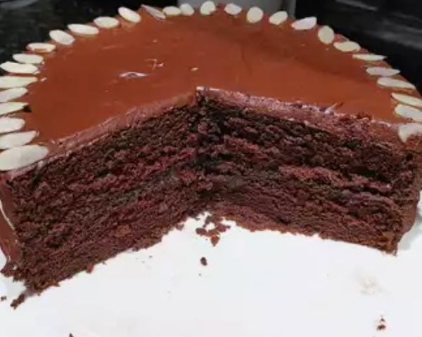 Best one bowl chocolate cake